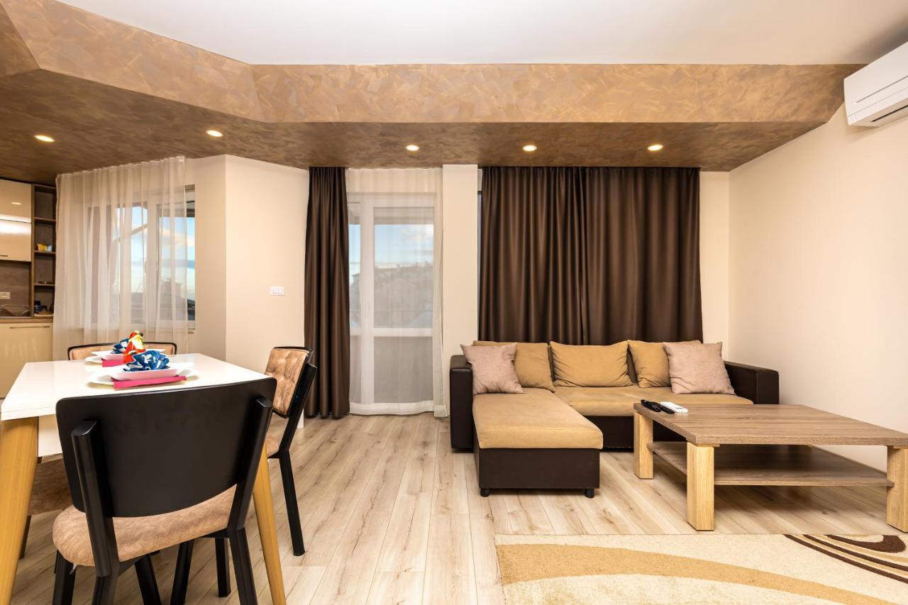 Sunny 1Bd Apartment In Old Town By Flat Mаnager Plovdiv Buitenkant foto